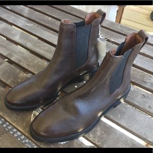 NWT H&M Leather Chelsea Pull On Boot